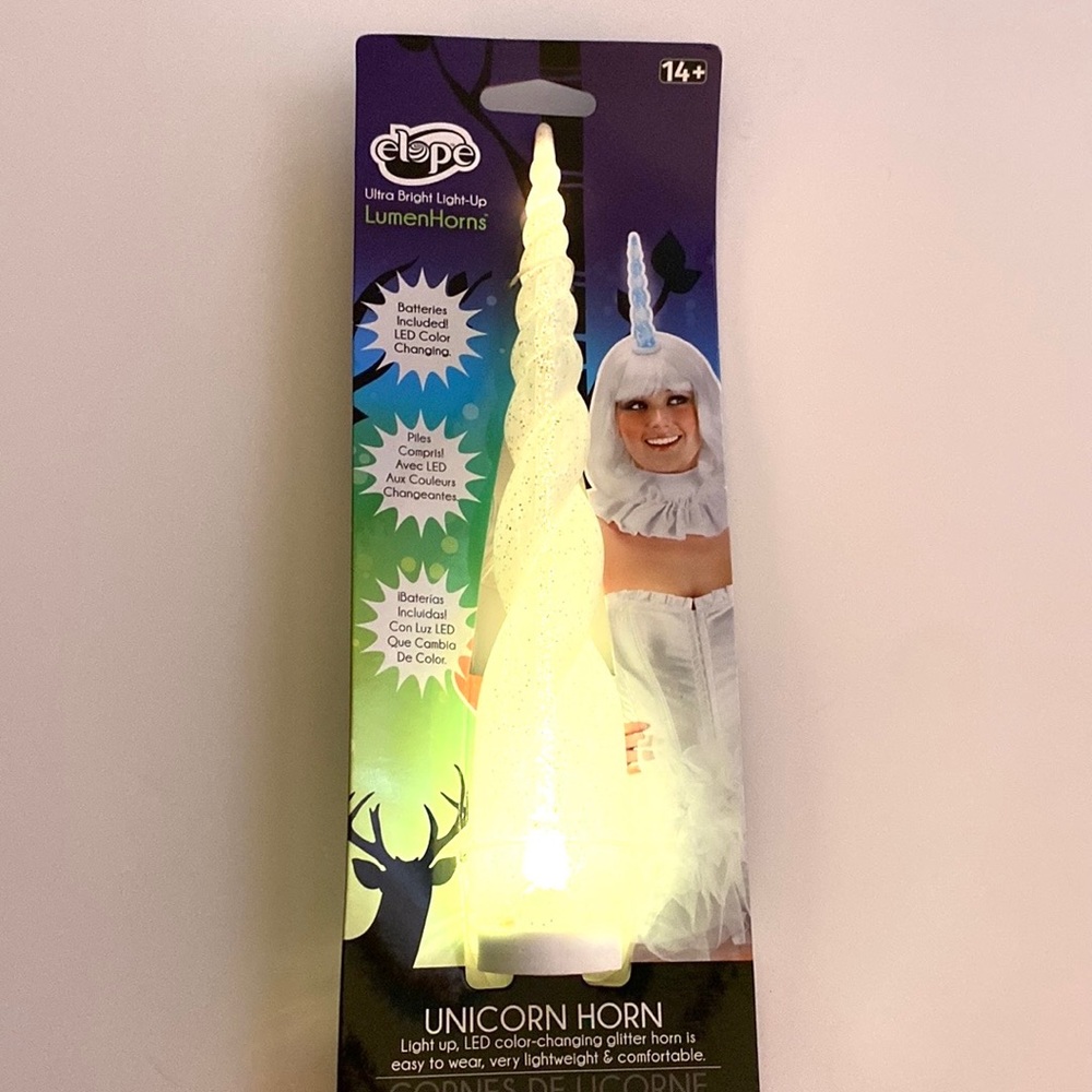 Unicorn PRICE REDUCED FOR A QUICK SALE unicorn horn lights up - Picture 4 of 6